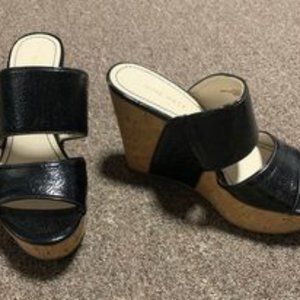 Nine West Size 6.5 black wedges
